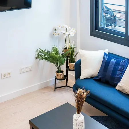 Stylish 3bd With Rooftop Jacuzzi - Artes Holiday home Malaga