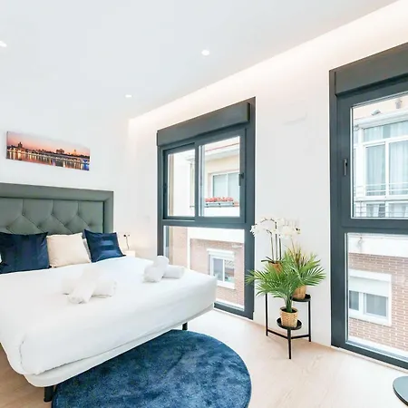 Stylish 3bd With Rooftop Jacuzzi - Artes Holiday home *