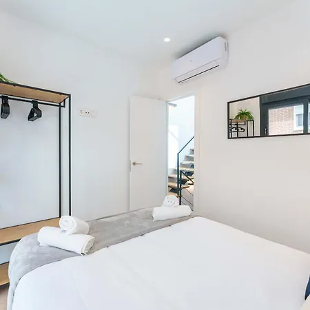 Stylish 3bd With Rooftop Jacuzzi - Artes *